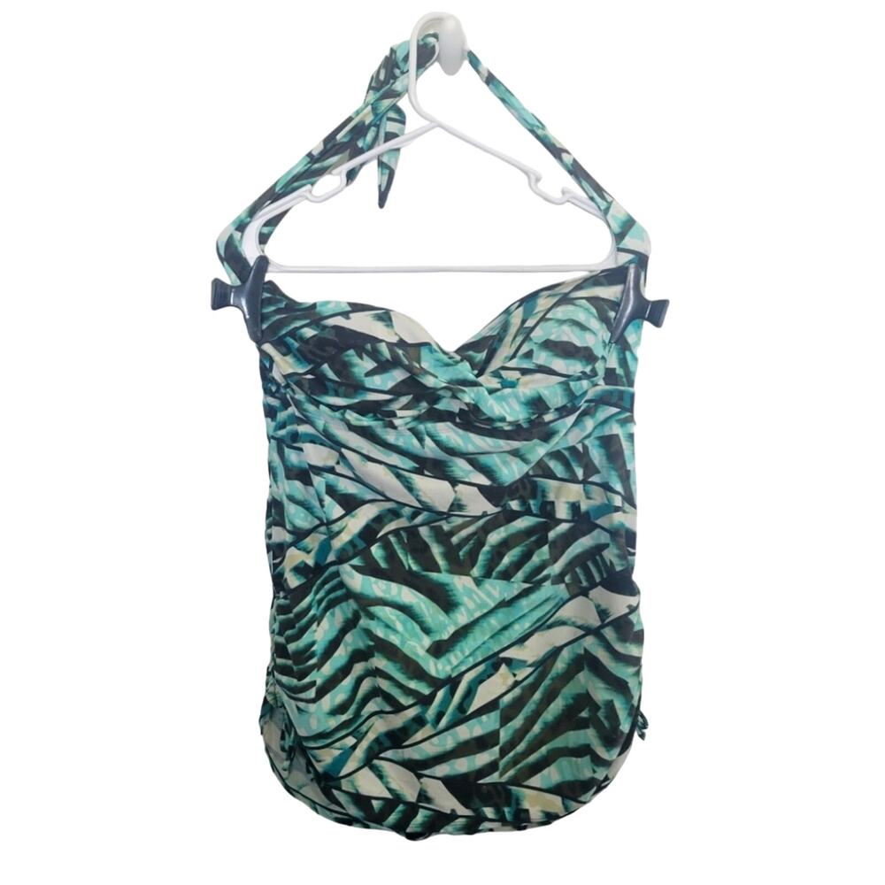 Size 18 green black and white halter one piece swimsuit padded cups ruched sides
